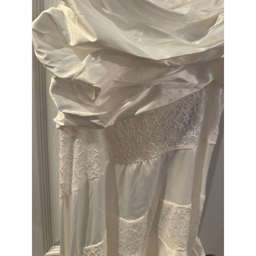 AKIRA White Satin Lace Mini Dress Ruffle Side Trains Bridal Prom Size L NWT - Picture 7 of 14